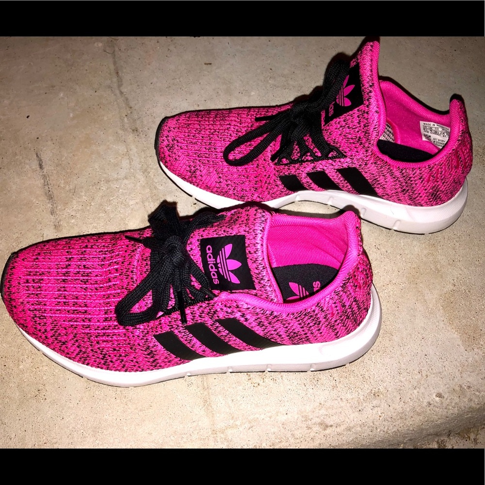 Adidas Swift Run Shock Pink/Black